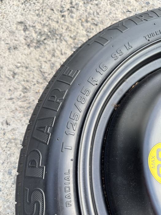 Чисто нова резервна гума с крик PIRELLI