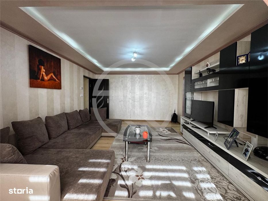 Apartament cu 3 camere, 64 mp, semidecomandat,situat in Campia-Turzii