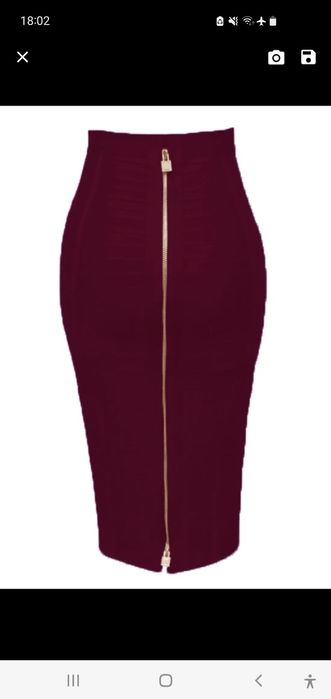 Fusta din material elastic  tip bandaje, nou-nouța!