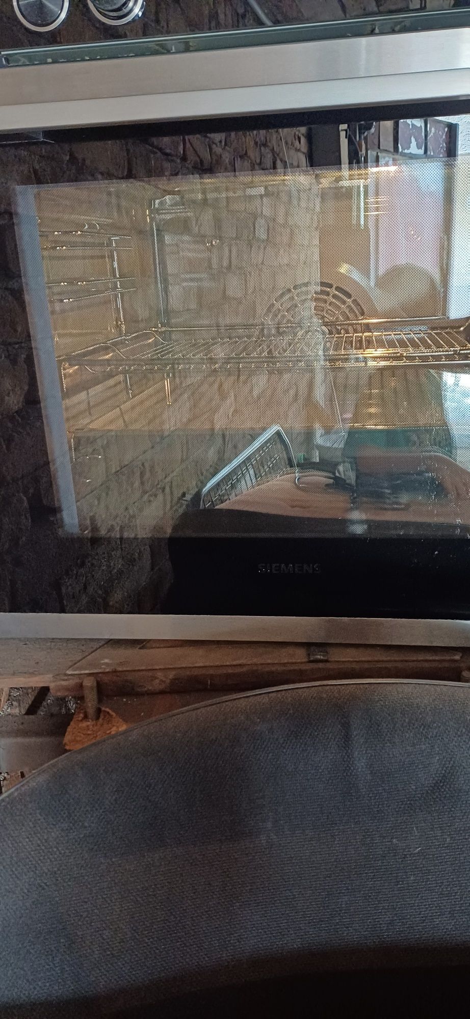Фурна за вграждане с керамични котлони  Siemens
