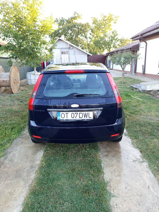 Vând Ford Fiesta 1.3 benzină+gpl