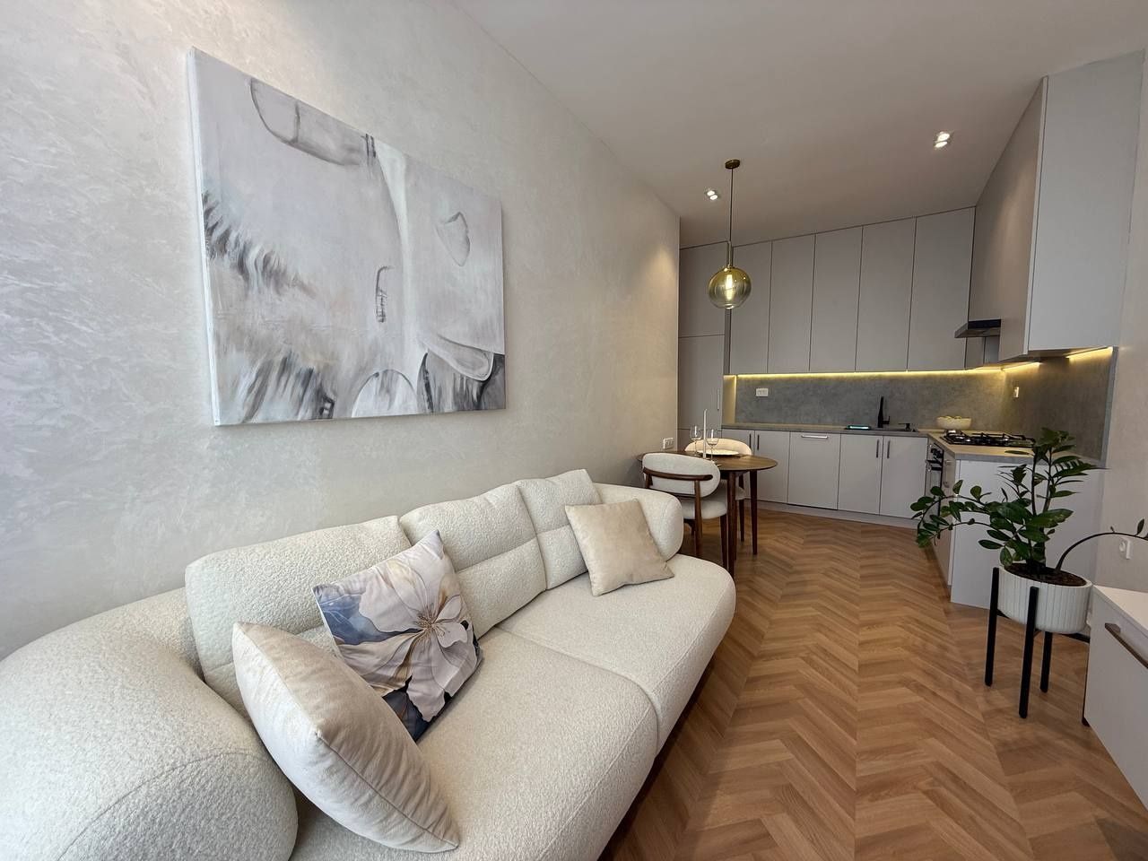Neo House».Узбум 2/3/10  площадь 50м2