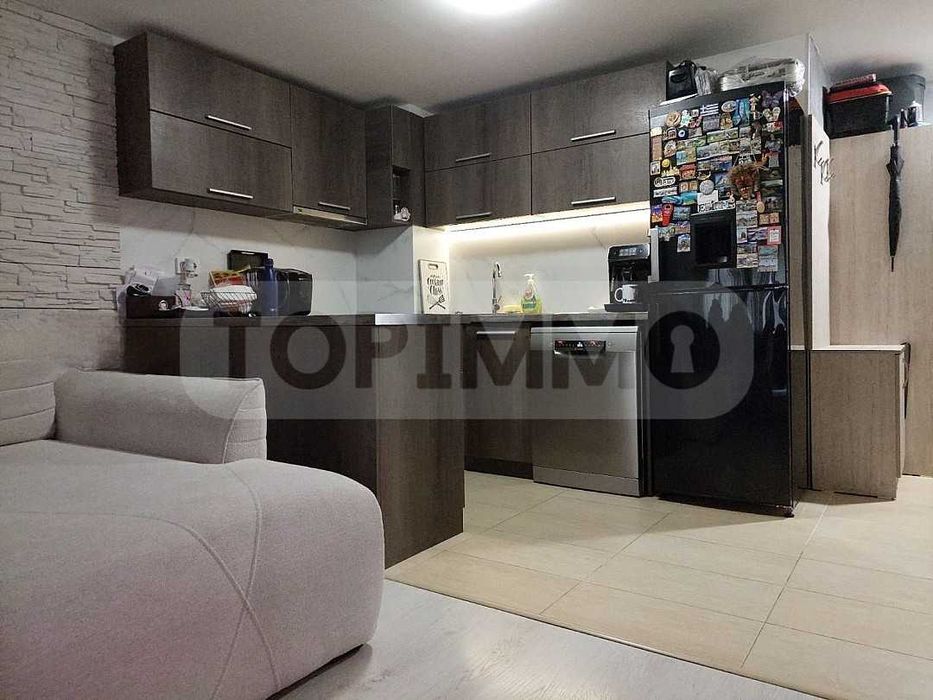 Продава се Двустаен апартамент в Варна, Гръцка махала - 52 кв.м за 2575 €/кв.м - Снимка #1