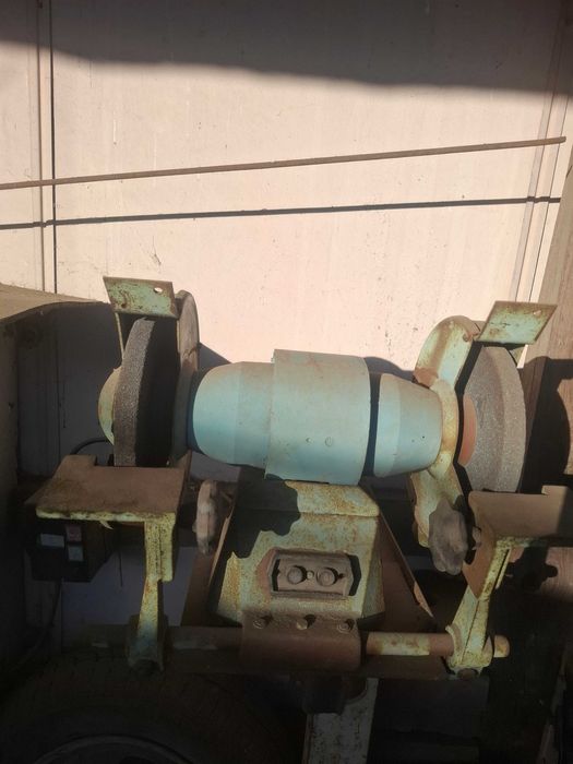 Професионална италианска цепачна машина