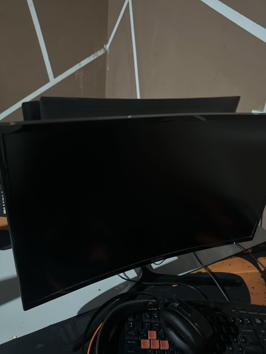 Samsung kurved 27 FHD 65mhz