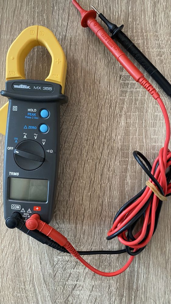 Клещи Metrix MX 355 Digital, Cat 3 600V