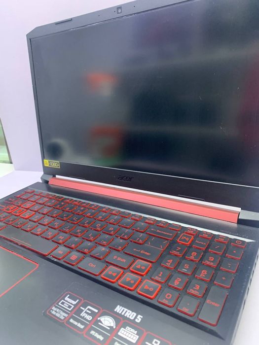 Игровой ноутбук Acer Nitro 5 #MA9422