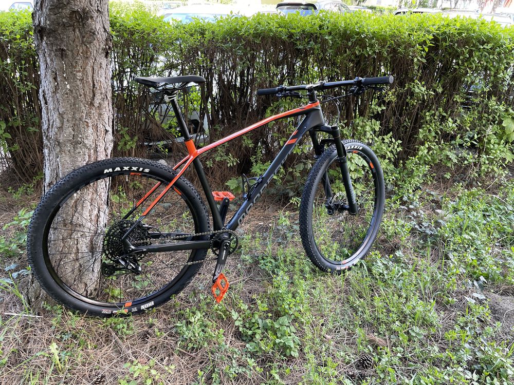 Bicicleta Mondraker Chrono Carbon R 29", 11 kg