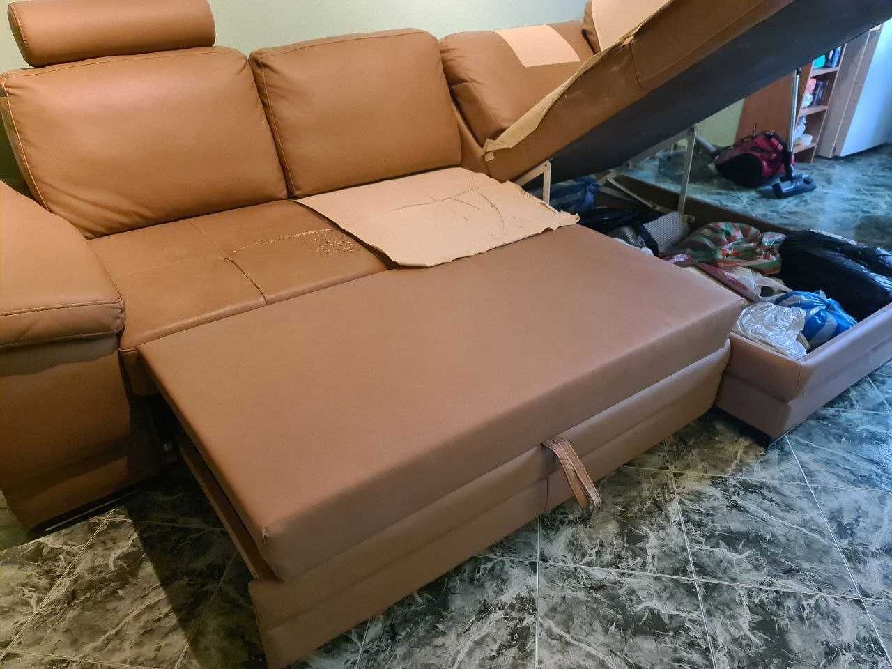 Продавам ъглов диван /дясна лежанка/ с функция за сън