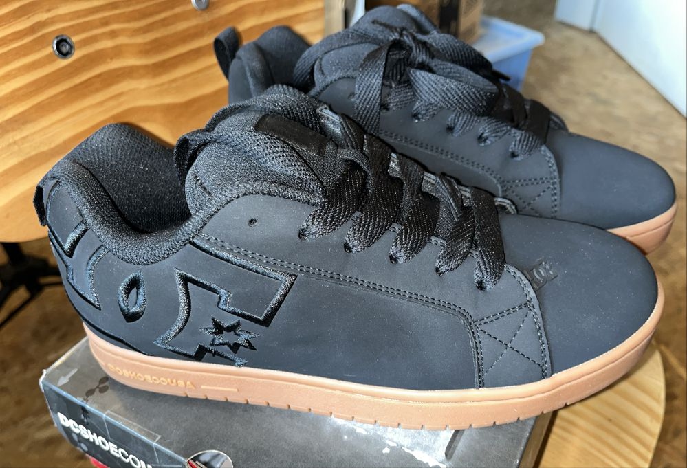DC Shoes ( 42 номер ) COURT GRAFFIK BLACK