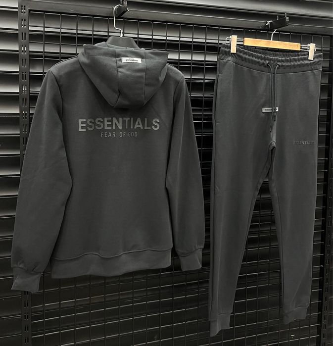 Мъжки екипи Essentials / Nike Tech Fleece / Syna World