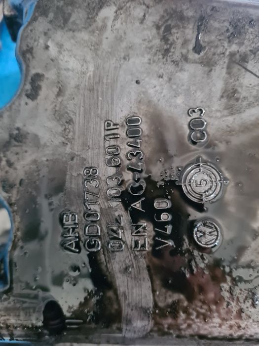 Baie ulei CNH Audi Q5/pompa ulei/piston