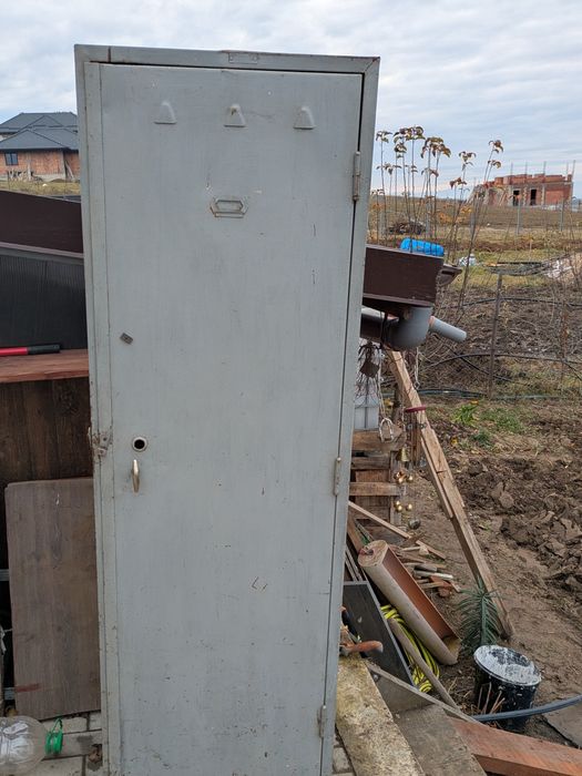 Dulap vestiar metalic