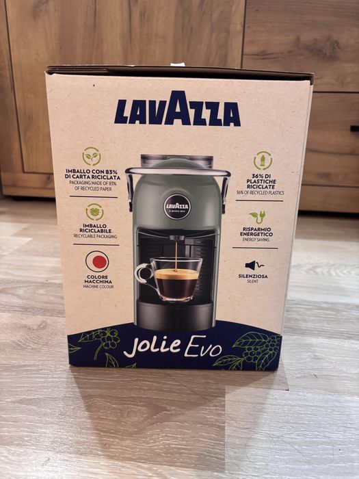 Нова Кафемашина LavAzza