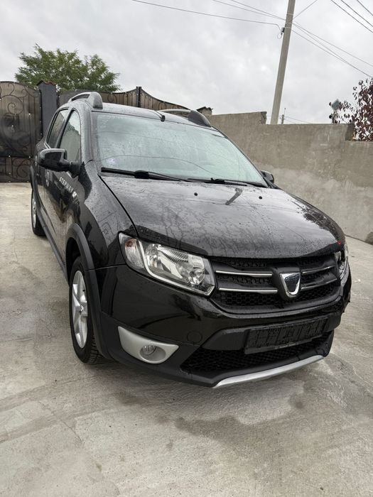Dacia Sandero Stepway - usor avariat