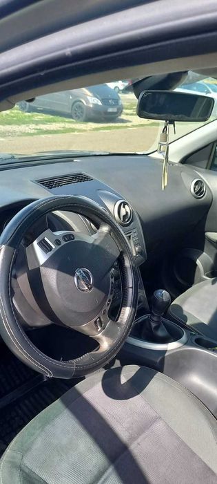 Nissan qashqai 1.5 dti 03/2013 cu 199000 km