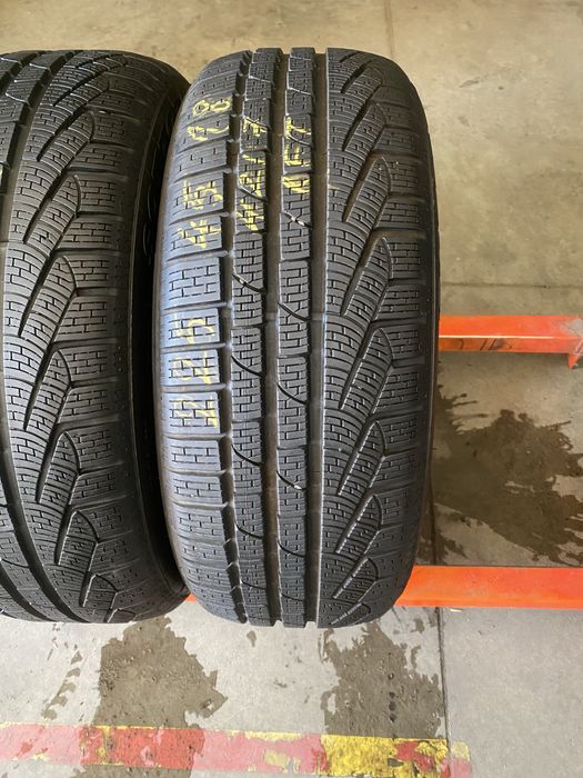 Anvelope iarna 225/45/18 Pirelli Sottozero 2 RFT 225 45 18 R18