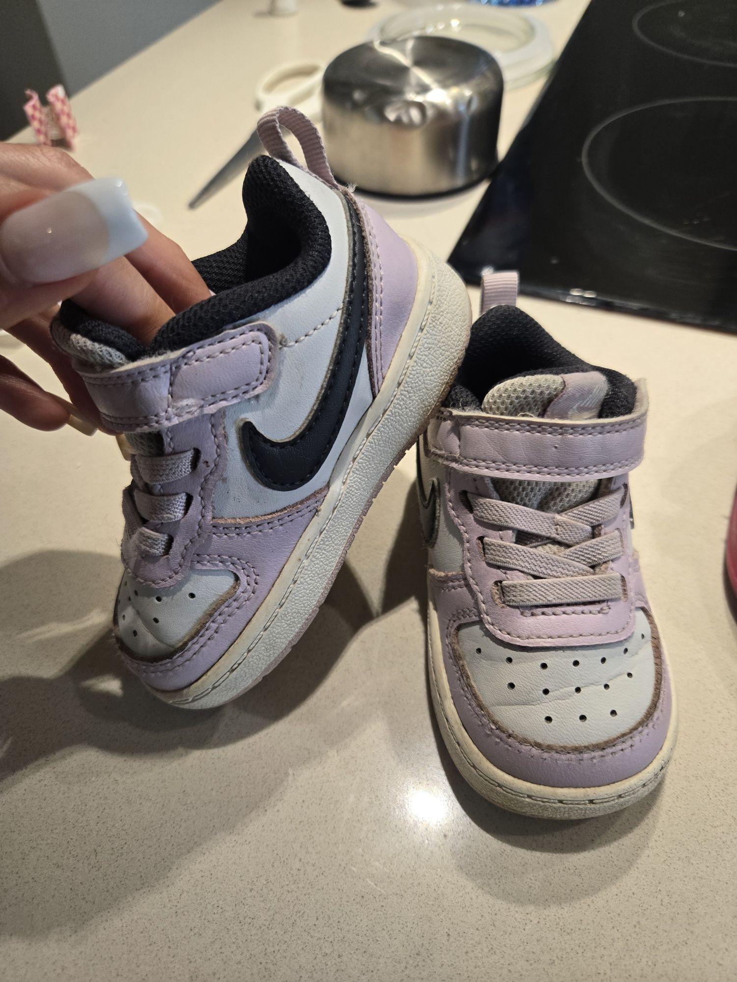Nike два чифта 19.5 с цикламеното другите са 21