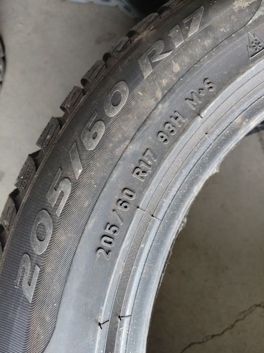 205 60 r17 M+S 8 mm