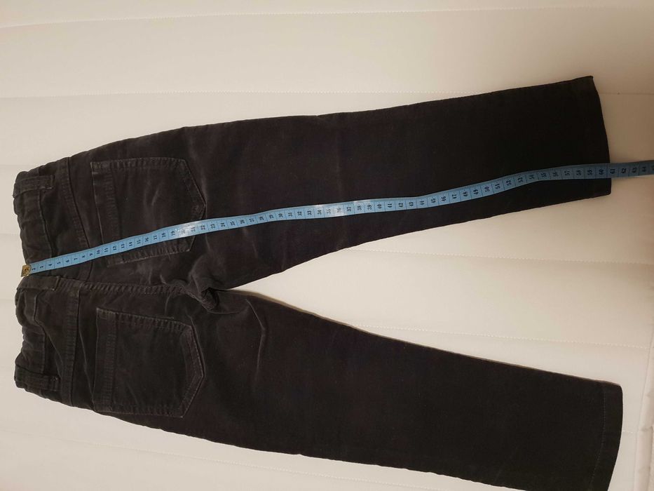 Pantaloni Cool club catifea 104cm
Talie reglabila