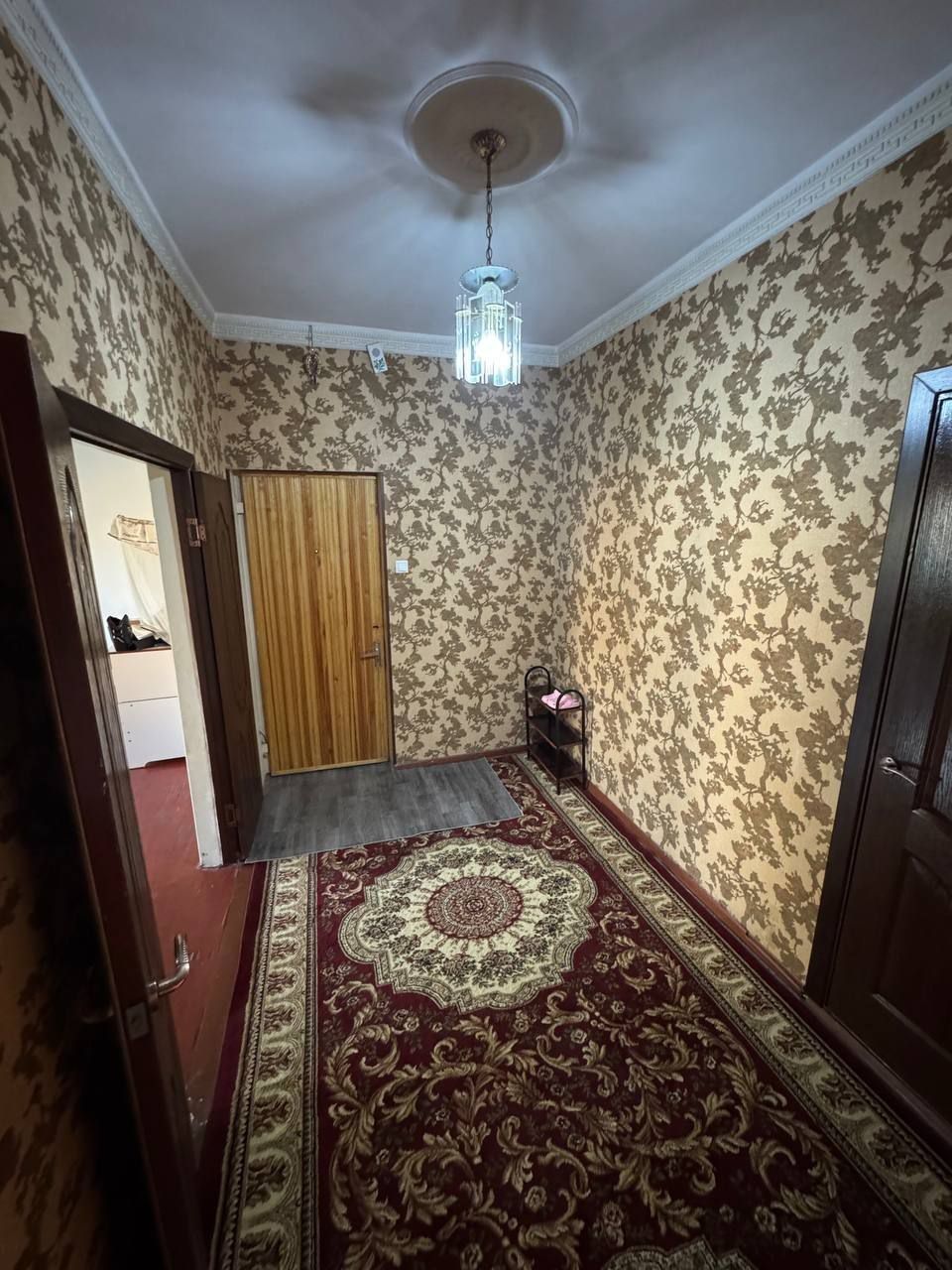 4/5/5. Сергели 2. (Ярмарка). Квартира 92 м², не торец. Метро 500 м.