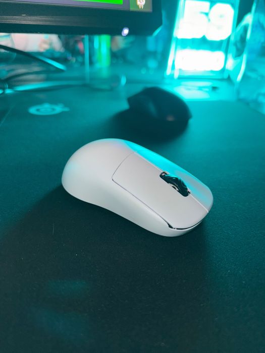 Игровая мышь Scyrox v8