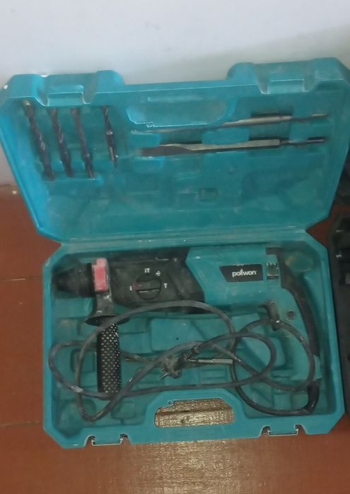 Перфоратор и Уровень лазерный продаётся почти новый