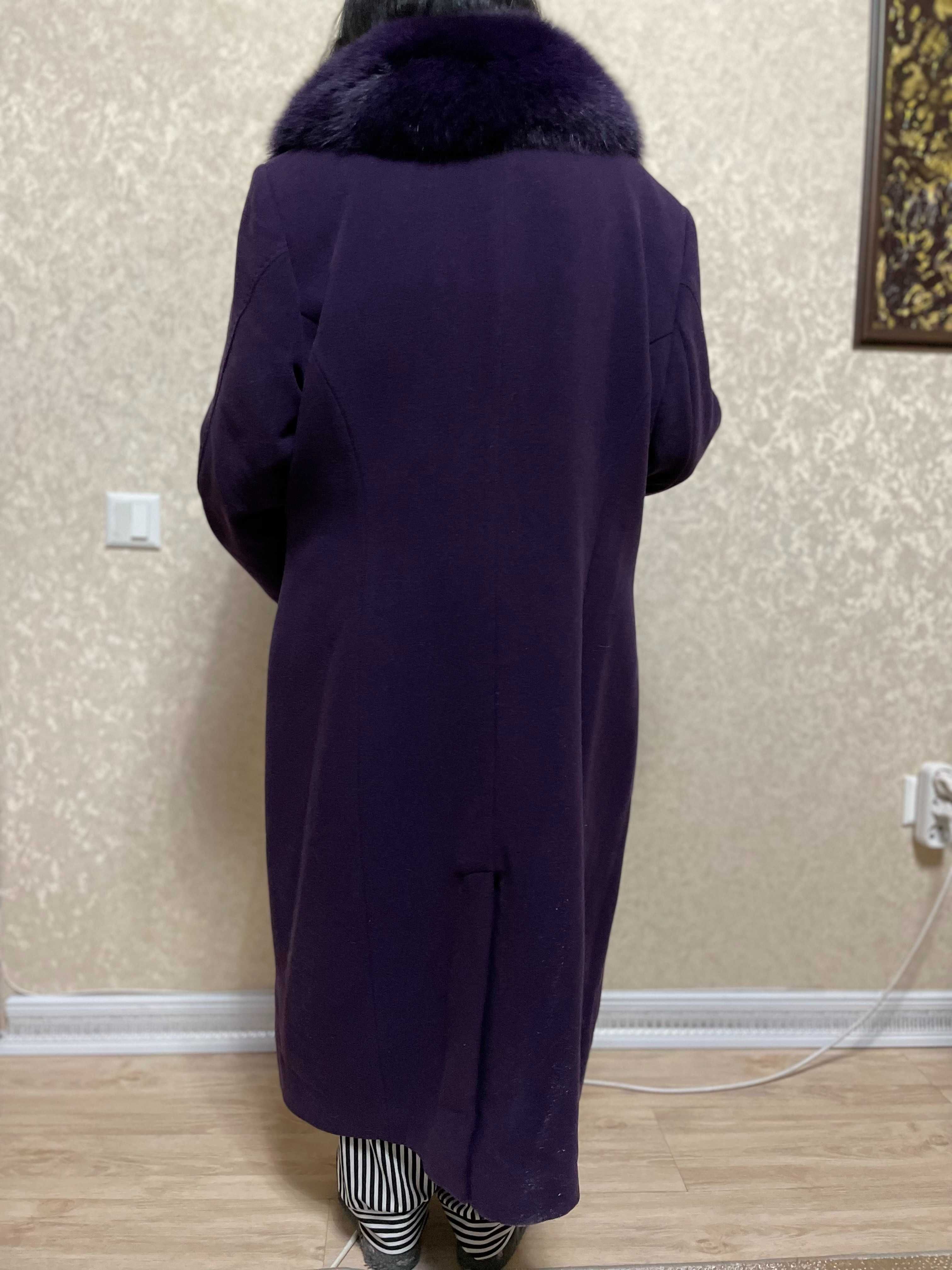 Красивое демисезонное пальто со стеганым подкладом, размер 50-52
