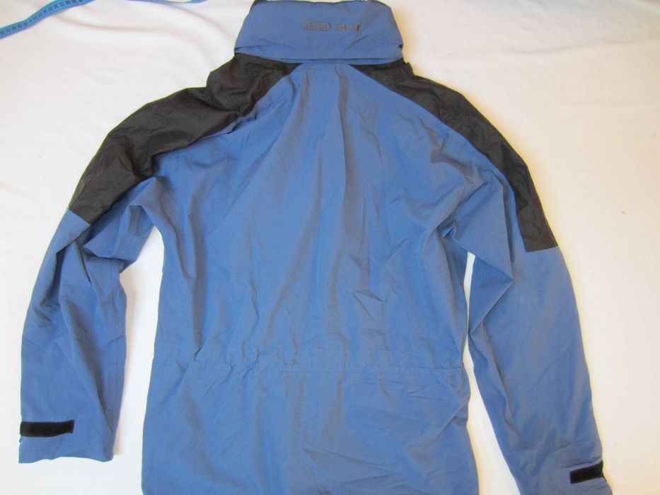 Geaca Salewa, masura M,Gore-Tex,gluga in guler,ferm.polar stare f.buna