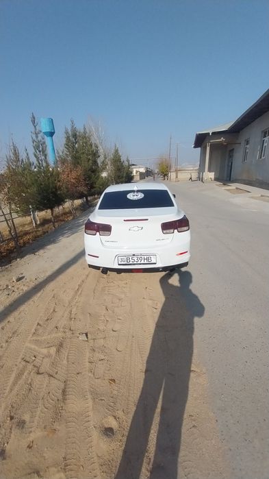 Malibu sotiladi srochno