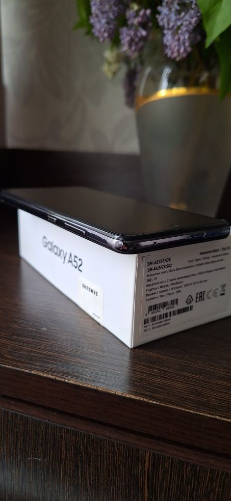 Телефон  Samsung  A52