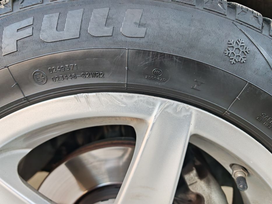 Джанти със зимни гуми 16"