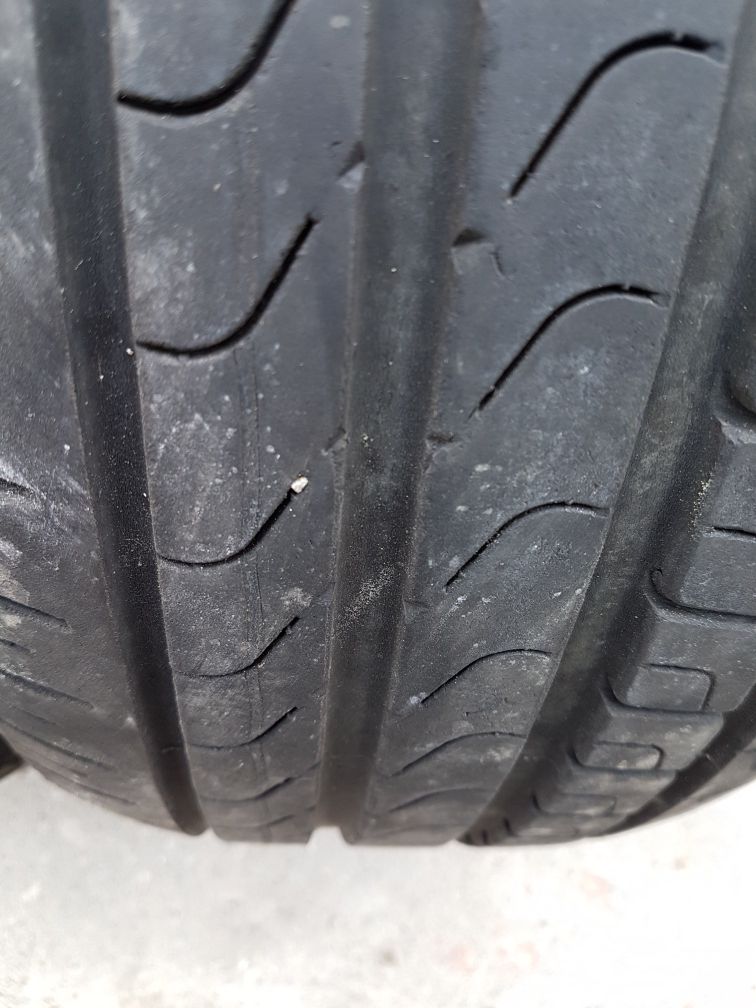 2 бр. летни гуми Pirelli 225/60/17 5 mm DOT 4912