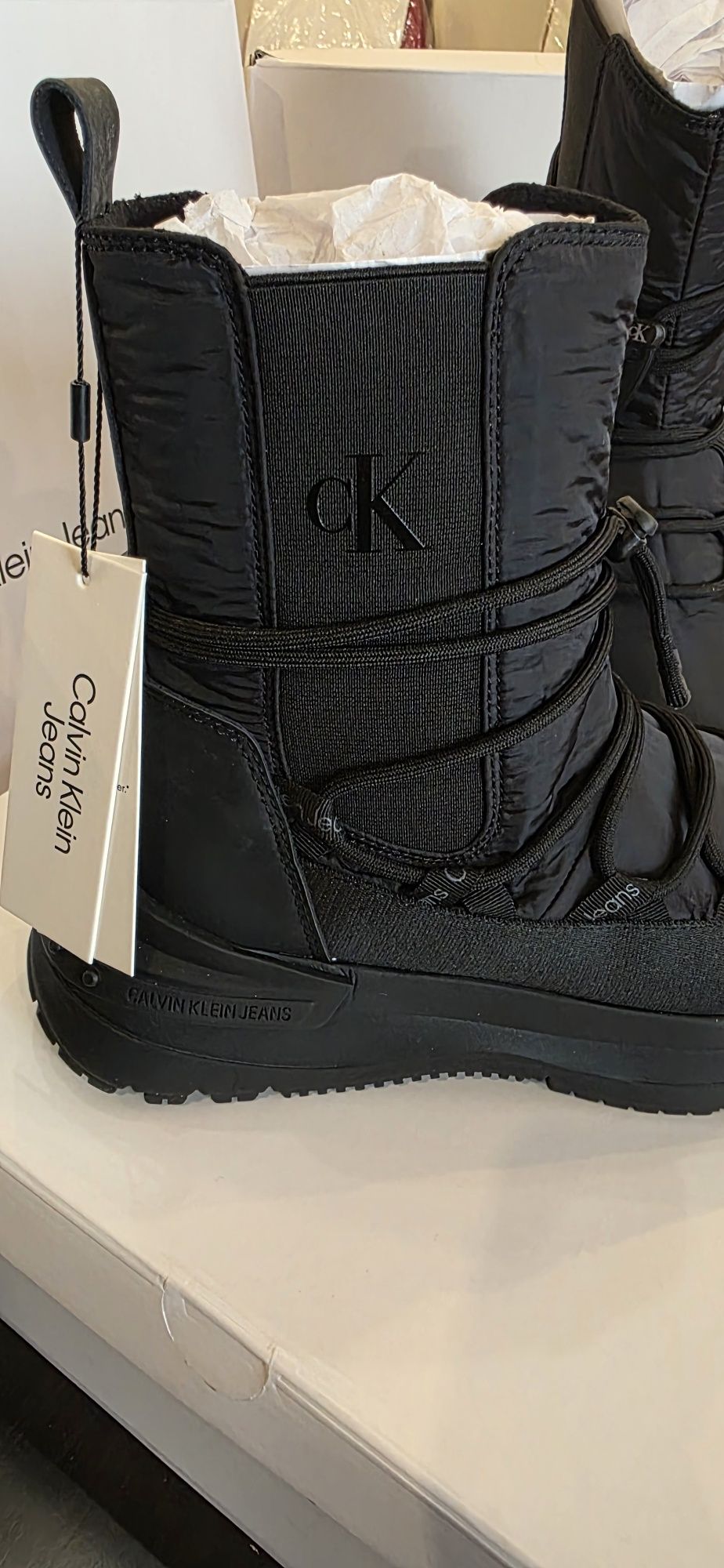 Нови обувки Calvin Klein Различни модели