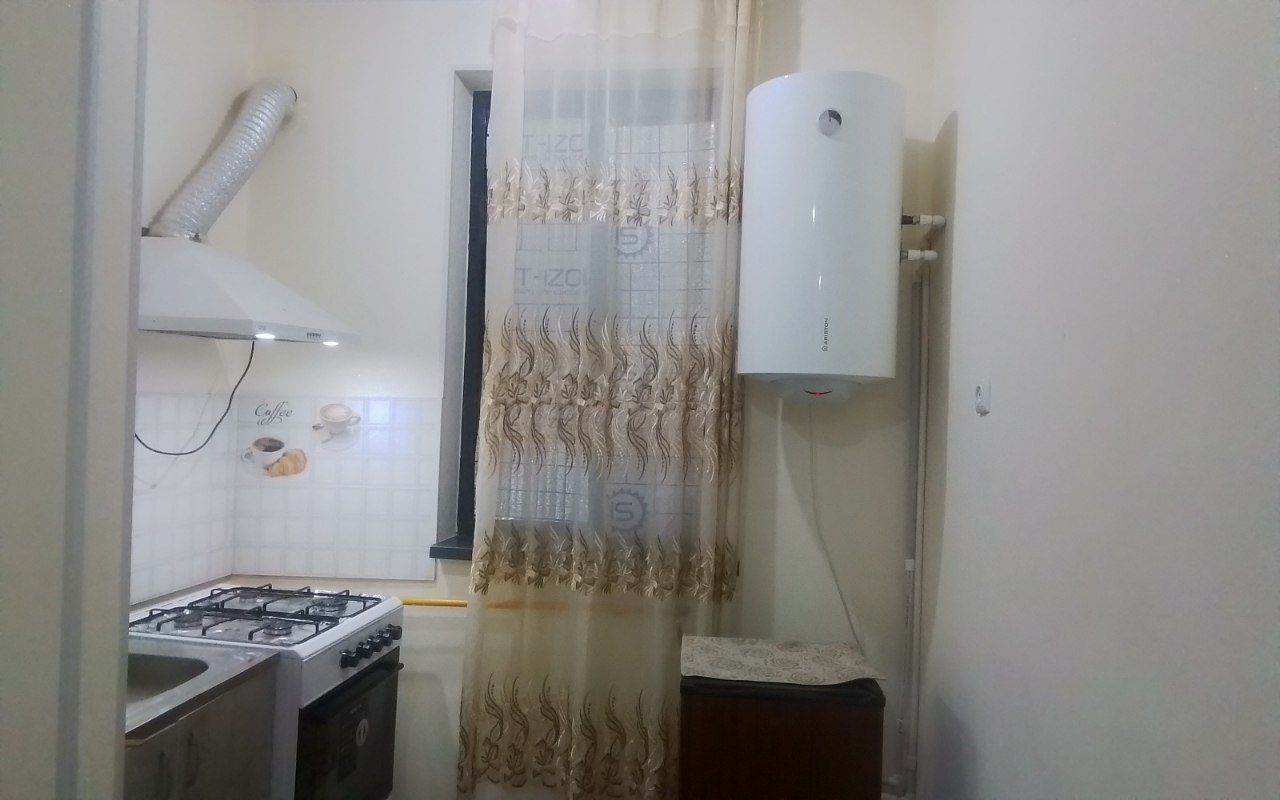 Arenda 1 hona kvartira Qorasu 6