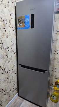 Продам холодильник Индезит как новый!