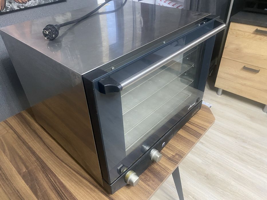 Настольная электропечь UNOX Anna XF 023