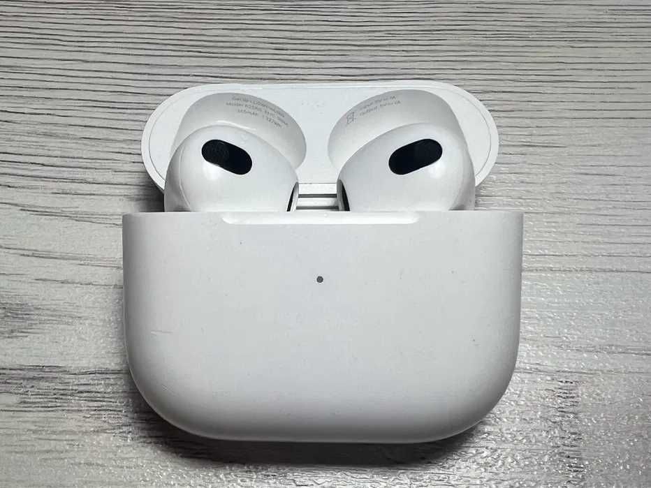 AirPods 3 оригинал в отличном состоянии только срочно ‼️‼️‼️