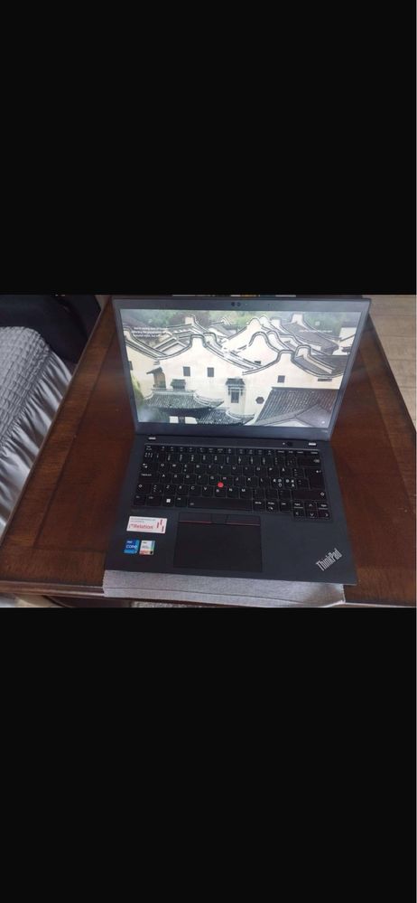vand laptop lenovo in stare perfecta