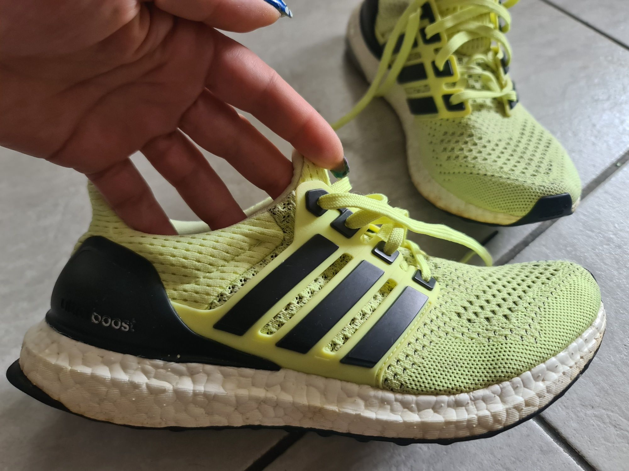 Adidas Ultra Boost неон 38номер