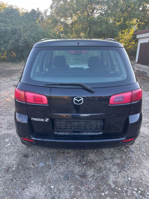 Мазда 2 , 2004г.