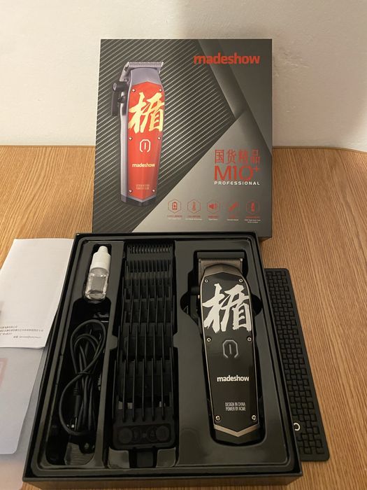 Vând masină de tuns aproape noua !!