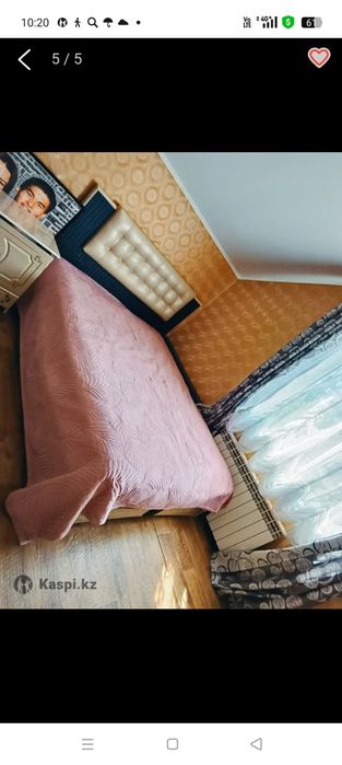 Продаётся двухспальный кровать с матрасом+комод с зеркалом+большойшкаф