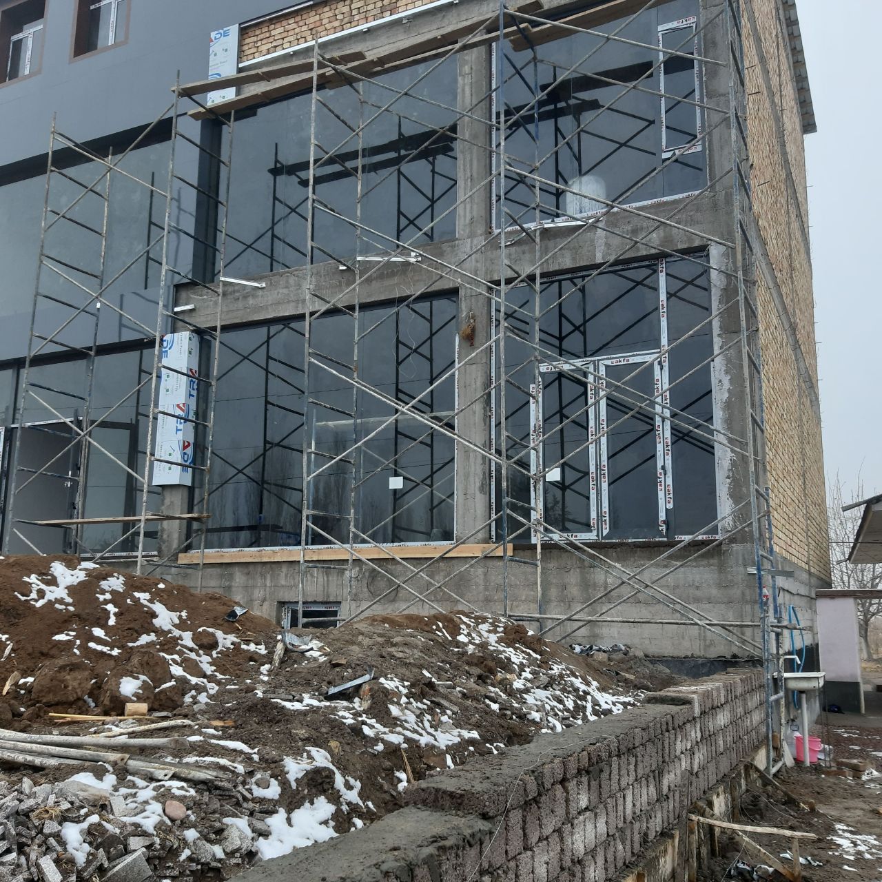 Termo Akfa Aluteks eshik romlar hizmati