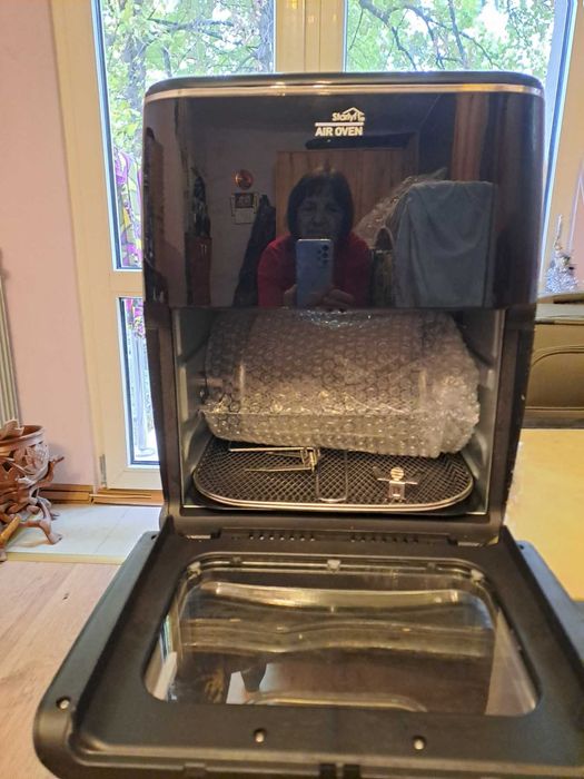 Продавам мини фурна Air Oven