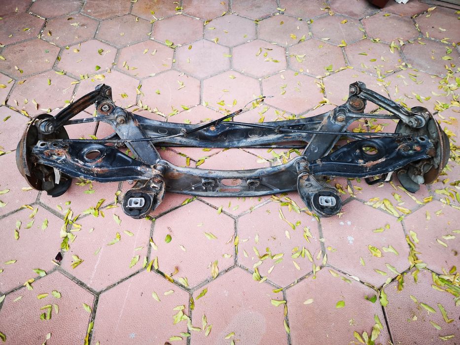 Заден мост за мерцедес 124