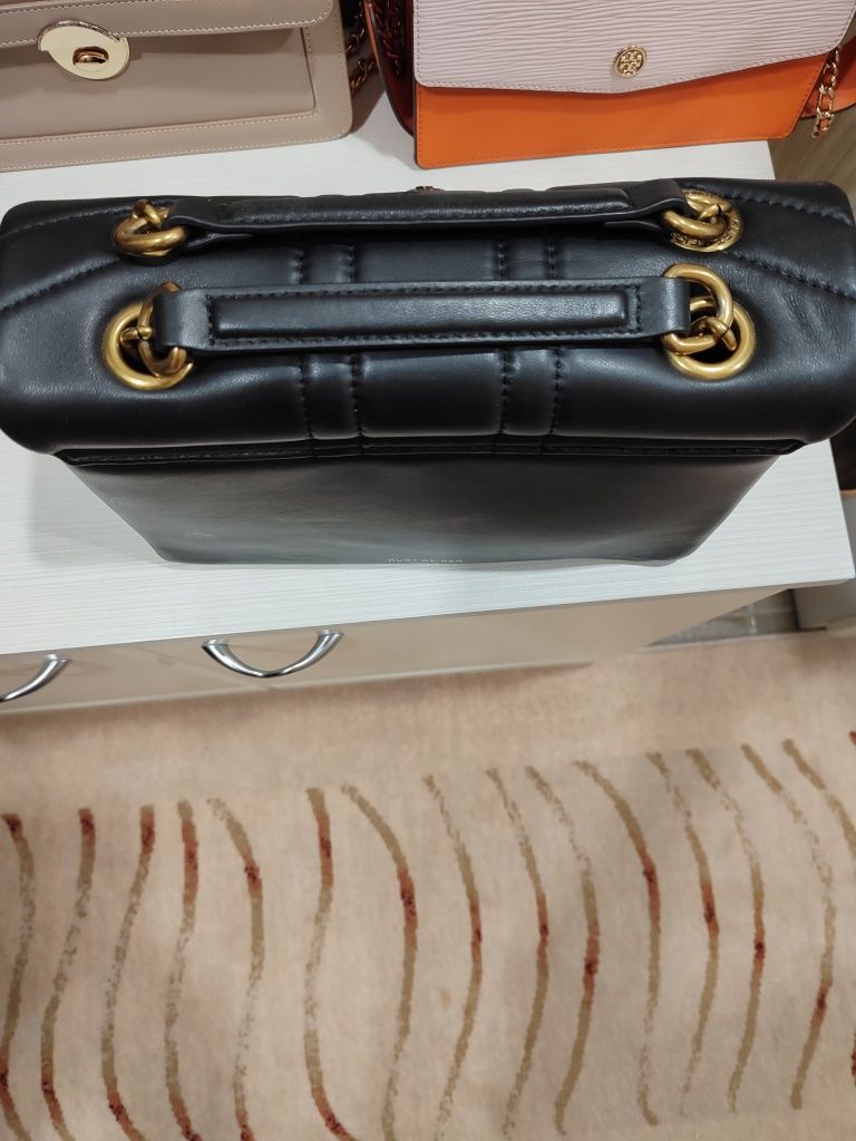 Уникална чанта Kurt Geiger