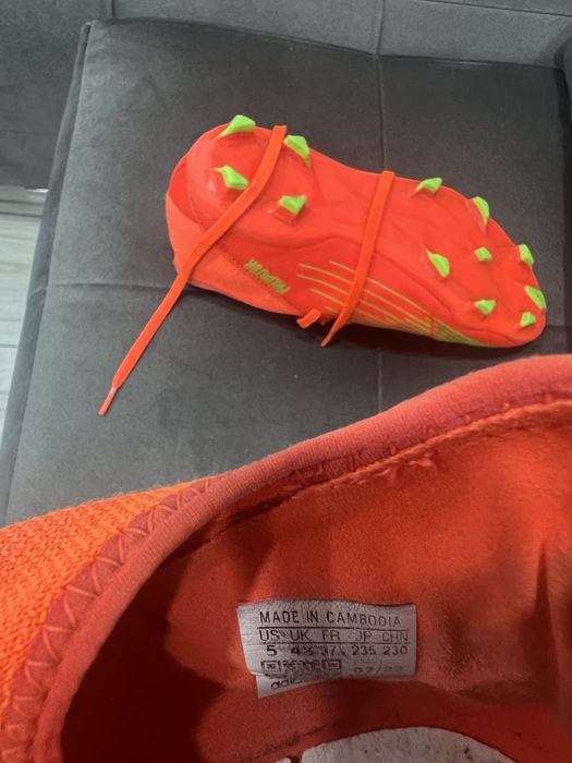 Футболни обувки Adidas