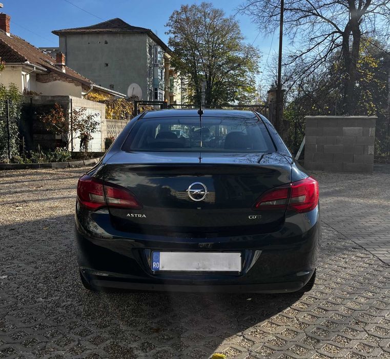 Opel Astra J 1.6 CDTi - Cutie Automata