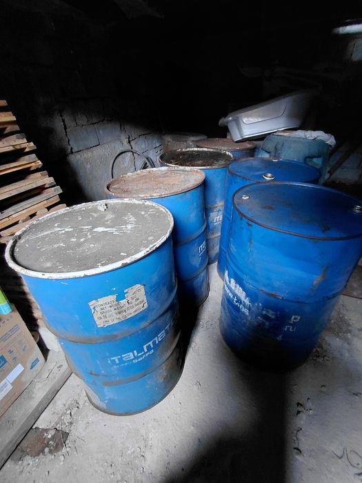 Продам бочки 200 литров